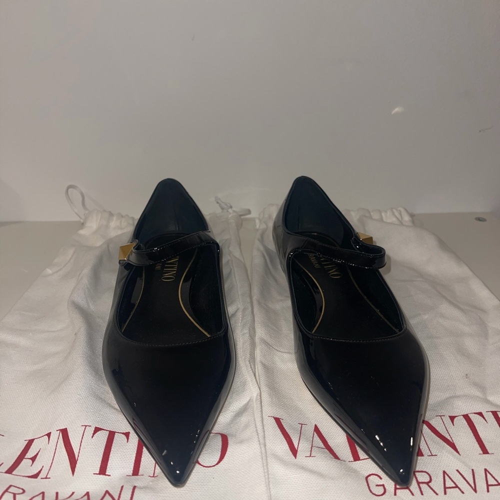 Valentino Black Patent Leather Flats with Gold Accent - Picture 5 of 5